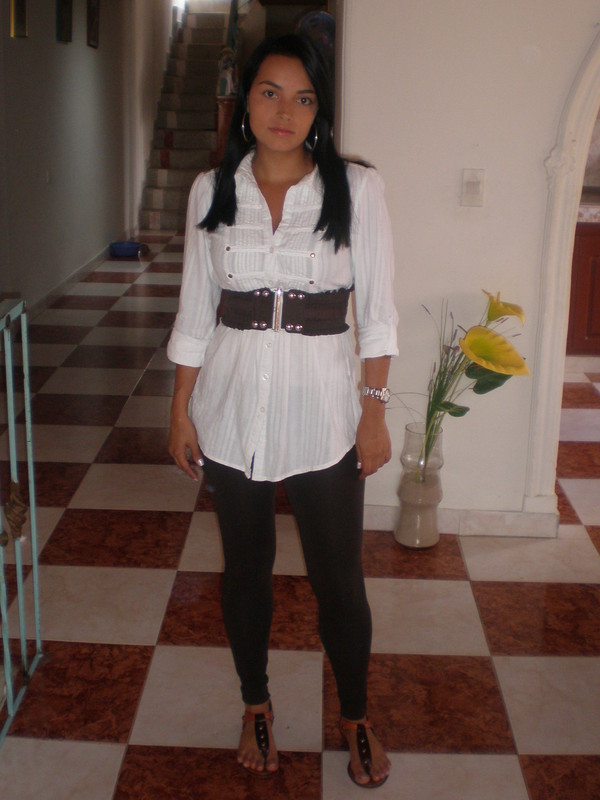 Date this good-looking Colombia girl Saris from Colombia CO5202