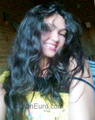 Date this georgeous Brazil girl Antonia from Fortaleza BR6023