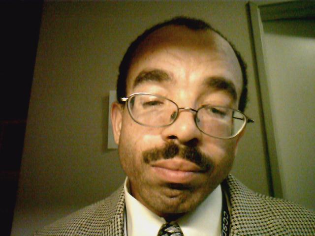 Date this funny United States man Snoopsduce from san diego US7695
