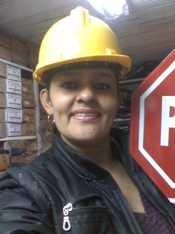 Date this hot Colombia girl Eunice from Bogota CO5278