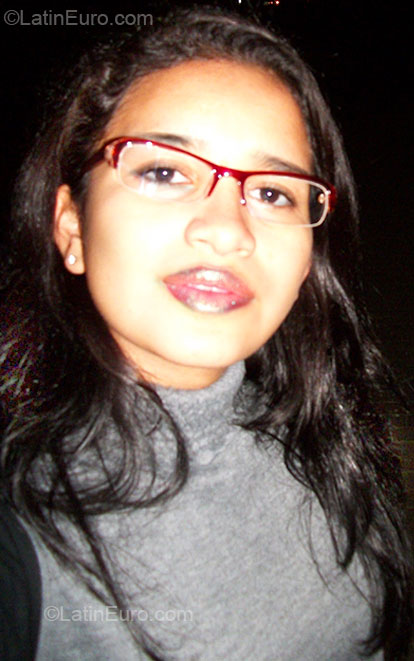 Date this cute Ecuador girl Manuela from Santa Elena EC39