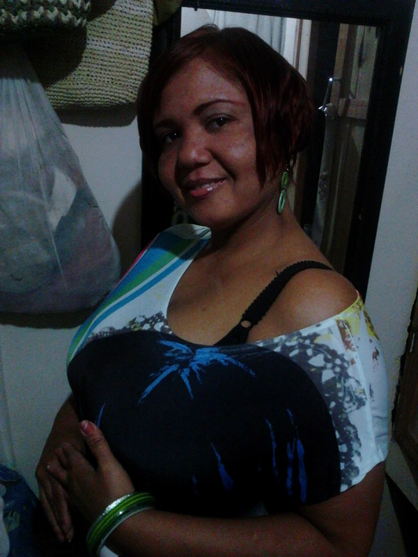 Date this athletic Dominican Republic girl Francia from La Romama DO5357