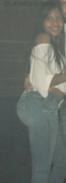 Date this exotic Colombia girl July from Cali CO6741