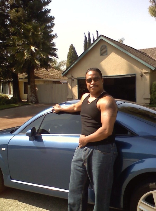 Date this exotic United States man Garry from Visalia US7894