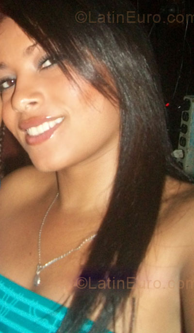 Date this pretty Colombia girl Jennifer Paola from Medellin CO7341