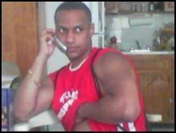 Date this gorgeous United States man Rudy from New York US7943