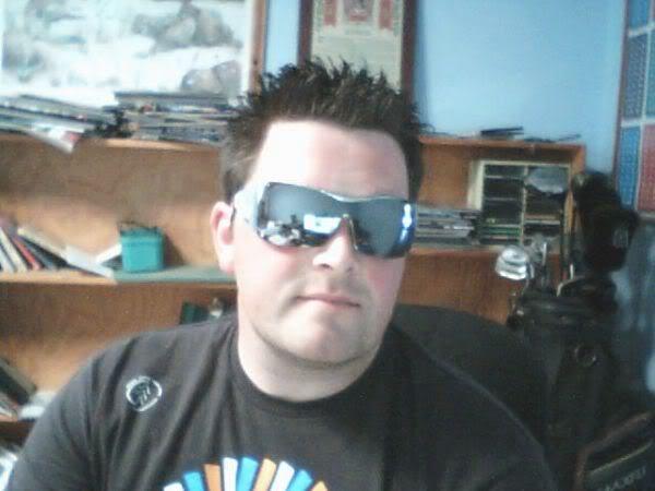 Date this voluptuous Australia man Speedz from Melbourne AU153