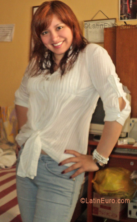Date this gorgeous Peru girl Evelyn from Lima PE373