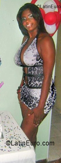 Date this fun Dominican Republic girl Arelis garcia from Santo Domingo DO7270