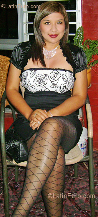 Date this foxy Peru girl Maria Ines from Lima PE375