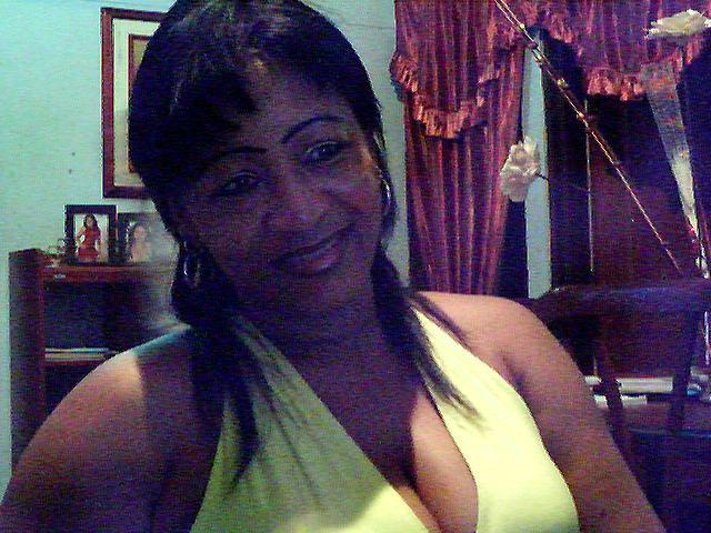 Date this delightful Colombia girl Esneda from Cali CO5486