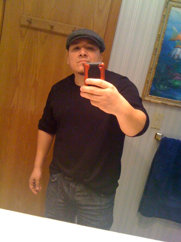 Date this nice looking United States man Puros71 from Sacramento US8054