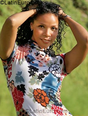 Date this pretty Peru girl Darenka from Lima PE378