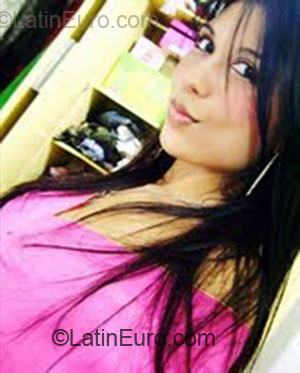 Date this hot Brazil girl Thais from Guarulhos BR3999