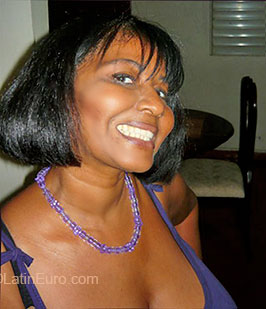 Date this passionate Dominican Republic girl Nany from Republica Dominicana DO5554