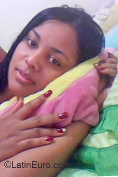 Date this attractive Dominican Republic girl Awilda from Santiago DO5603