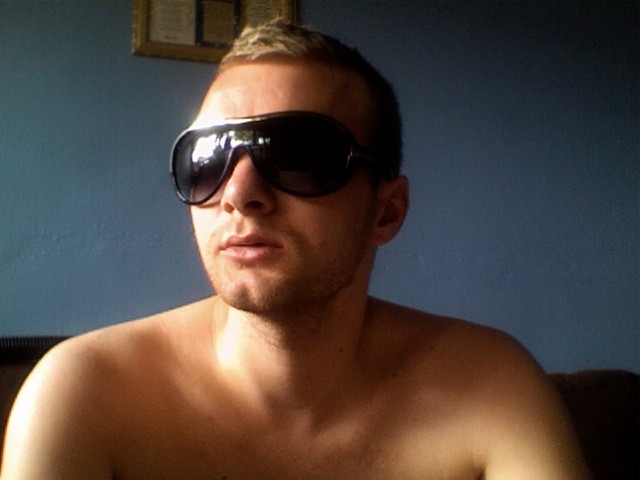 Date this fun United Kingdom man Dobo21 from London GB442