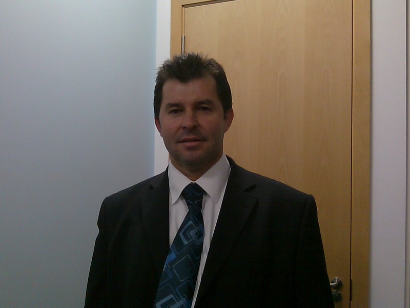 Date this tall United Kingdom man Johnmo916 from London GB444