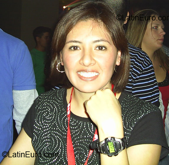 Date this lovely Mexico girl Adriana from Puebla MX257