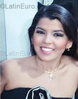 Date this good-looking Brazil girl Izailda from Uruara BR4149