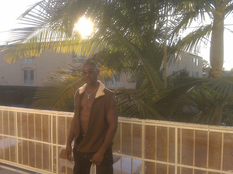 Date this nice looking United States man Jaime from Los Angeles US8412