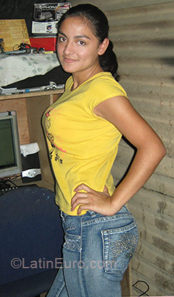 Date this hot Guatemala girl Beatriz from Guatemala City GT11