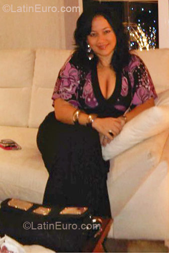 Date this sultry Colombia girl Catalina from Cartagena CO5752