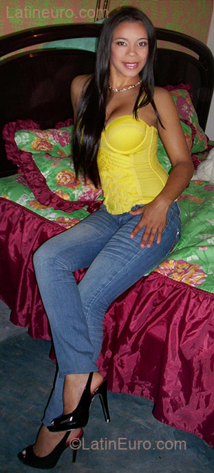 Date this passionate Dominican Republic girl Mariany from Santiago DO6224