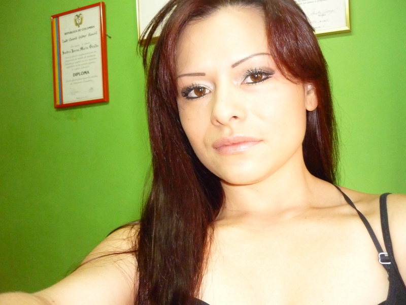 Date this sensual Colombia girl Lorena from Manizales CO5799