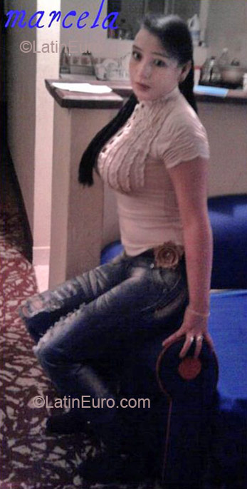 Date this athletic Colombia girl Marcela from Medellin CO5866