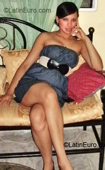 Date this tall Dominican Republic girl Erika from Santiago DO5892