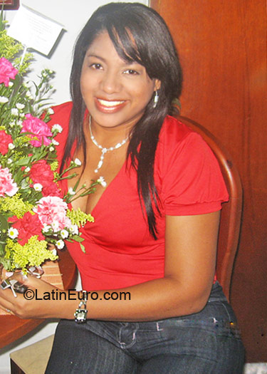 Date this pretty Colombia girl Cheila from Cartagena CO5902