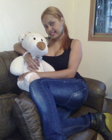 Date this nice looking Dominican Republic girl Auris from La Vega DO5955