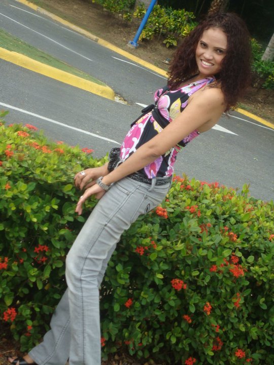 Date this cute Dominican Republic girl Doris from Santo Domingo DO5988