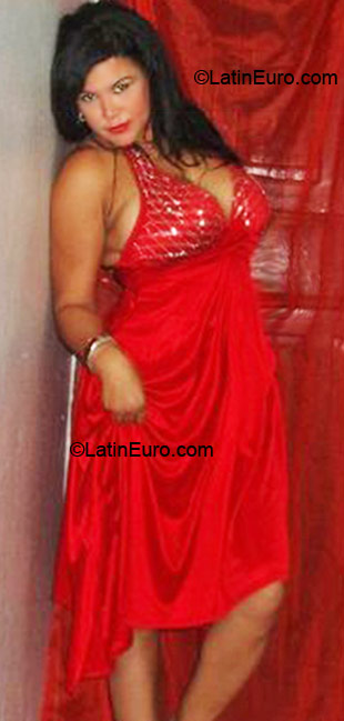 Date this good-looking Dominican Republic girl Mariette from San Pedro De Macoris DO5992