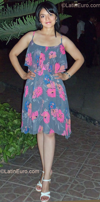 Date this funny Peru girl Gisella from Lima PE407