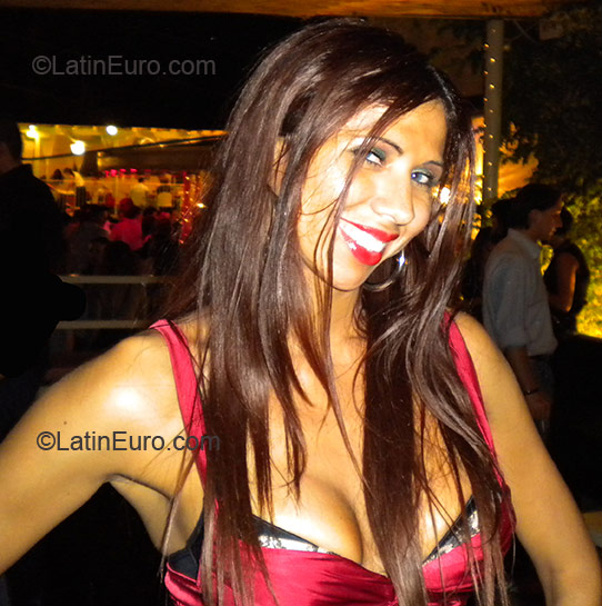 Date this fun Brazil girl Lucimar from Brasilia BR4351