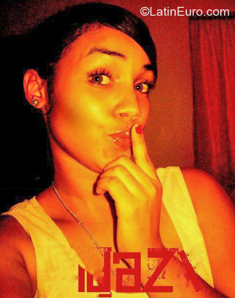 Date this funny Dominican Republic girl Lisanny from San Francisco de macoris DO6012