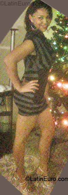 Date this voluptuous Colombia girl Shirley from Barranquilla CO5984