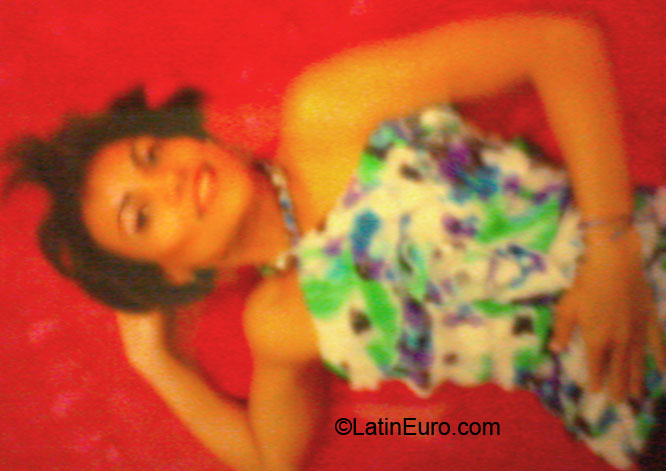 Date this happy Dominican Republic girl Iris from Puerto Plata DO6058