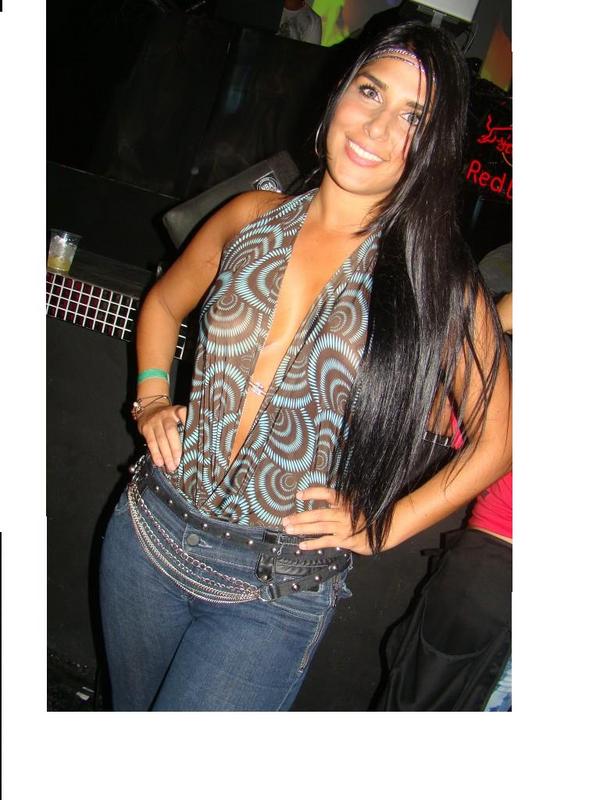 Date this gorgeous Colombia girl Doris-bella from Cali CO6028