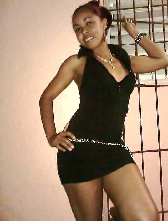Date this hot Dominican Republic girl Jazmin from Santo Domingo DO6116