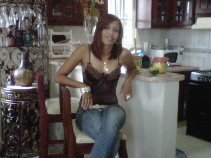 Date this hard body Dominican Republic girl Rosio natali from Puerto Pta DO6198