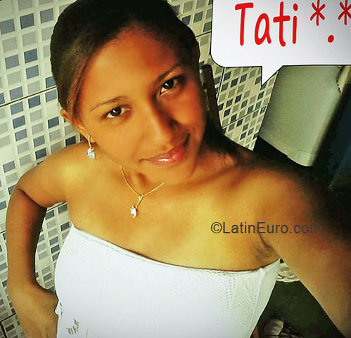 Date this georgeous Brazil girl Tatiane from Cuiaba BR4427