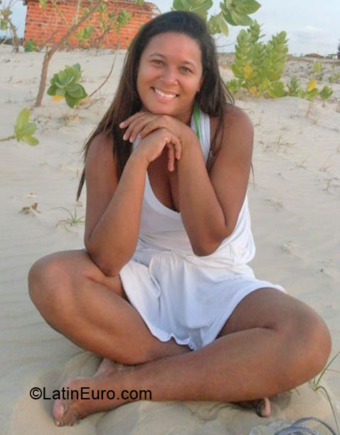 Date this sultry United States girl Gerlandia from kissimmee US8727