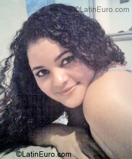 Date this georgeous Dominican Republic girl Massiel from Santo Domingo DO6229