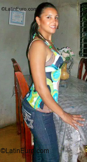 Date this pretty Dominican Republic girl Ruth from La Vega DO6234