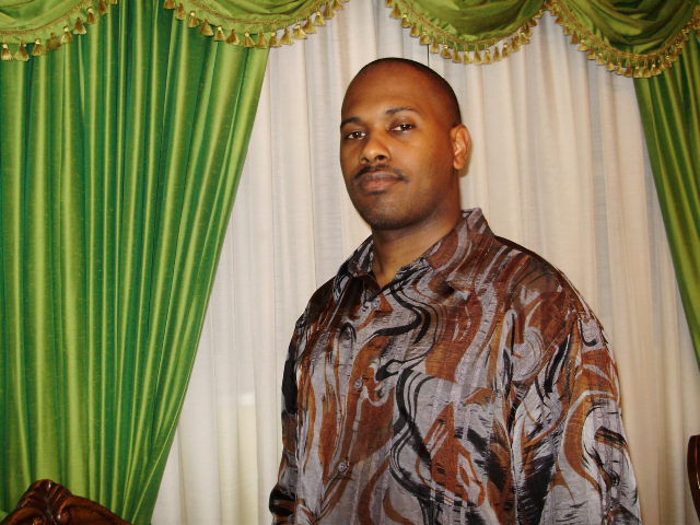 Date this charming United States man Robert874 from Hyattsville US8737