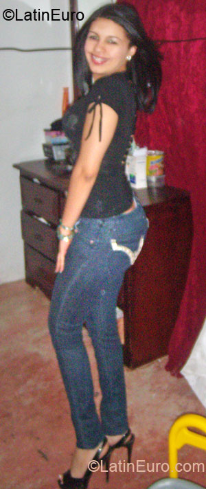 Date this sensual Dominican Republic girl Jacimary from Santiago DO6477