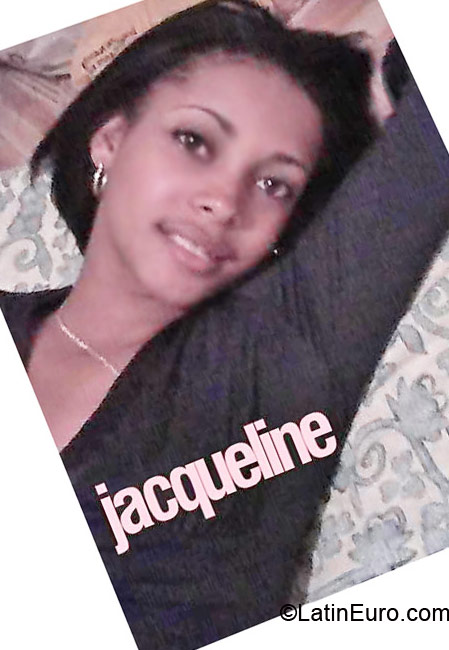 Date this lovely Dominican Republic girl Yaquelin plasen from Bonao DO6383